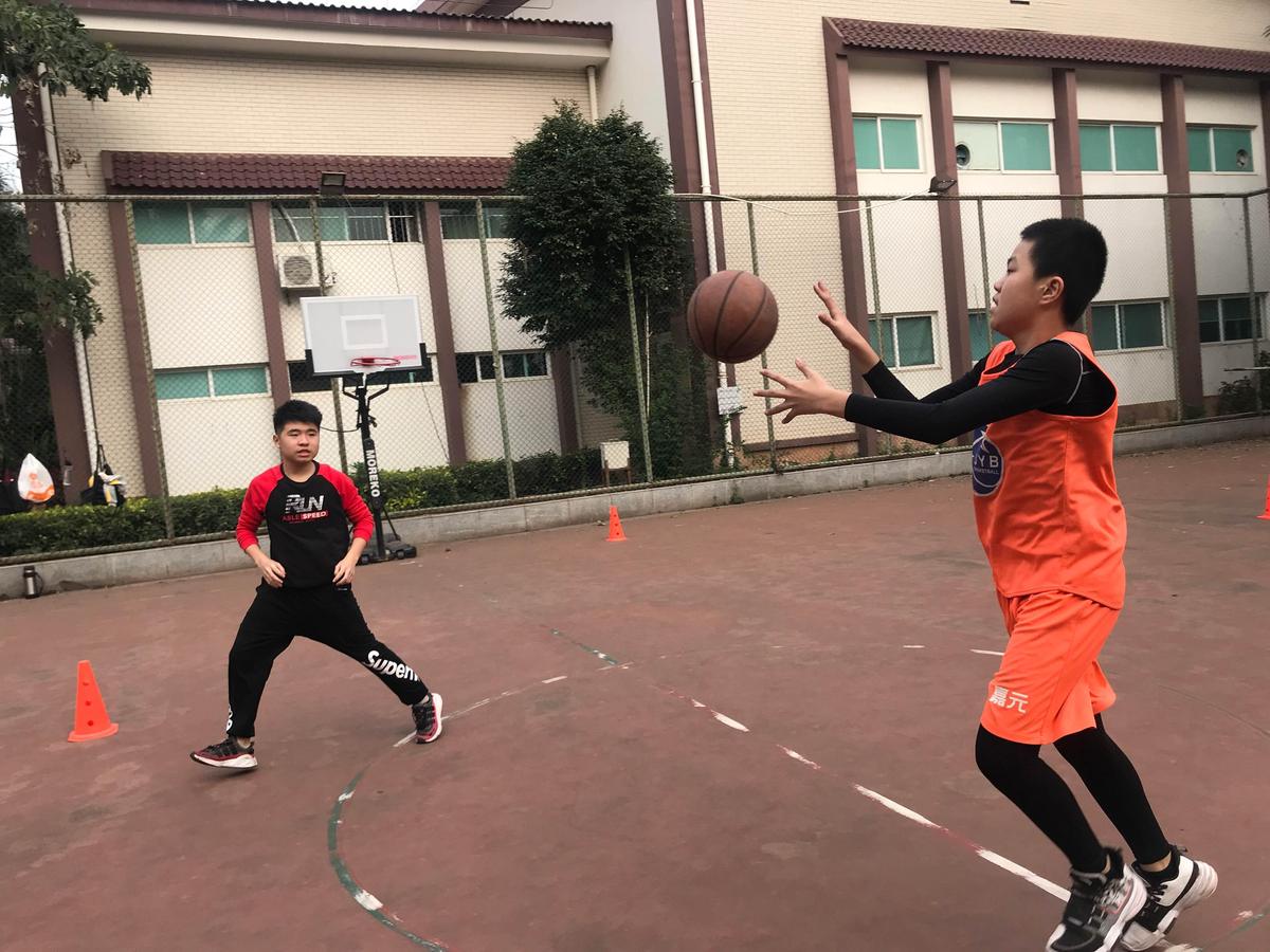 如何通过数据分析改进篮球比赛战术训练_2